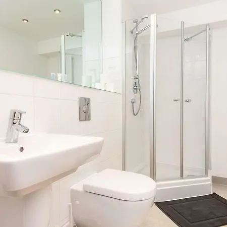 Garden View Studio Near The City Centre *